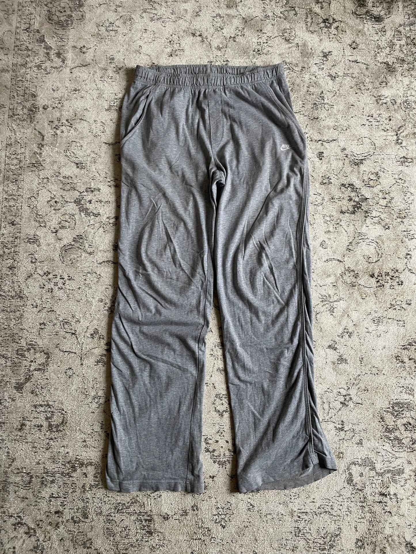 Nike vintage sweatpants (L)