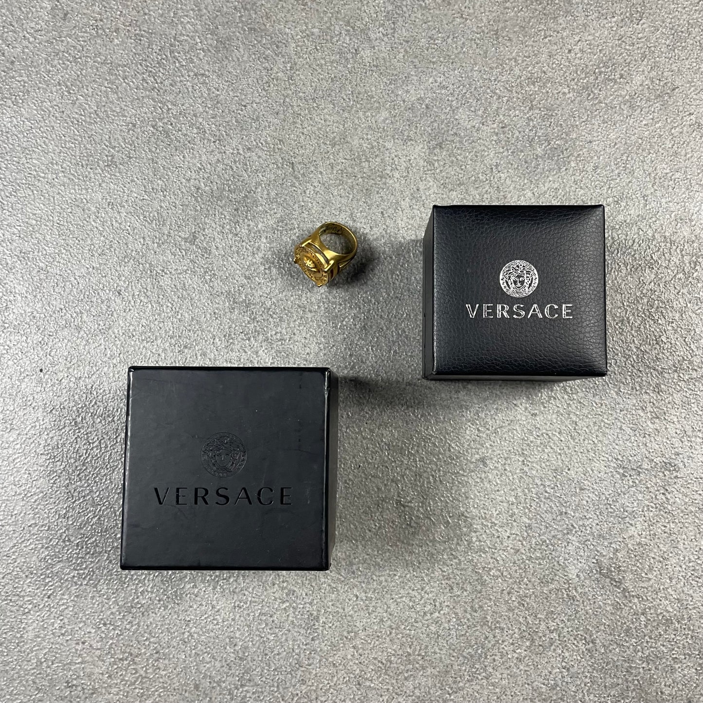 Versace Classic Medusa Ring