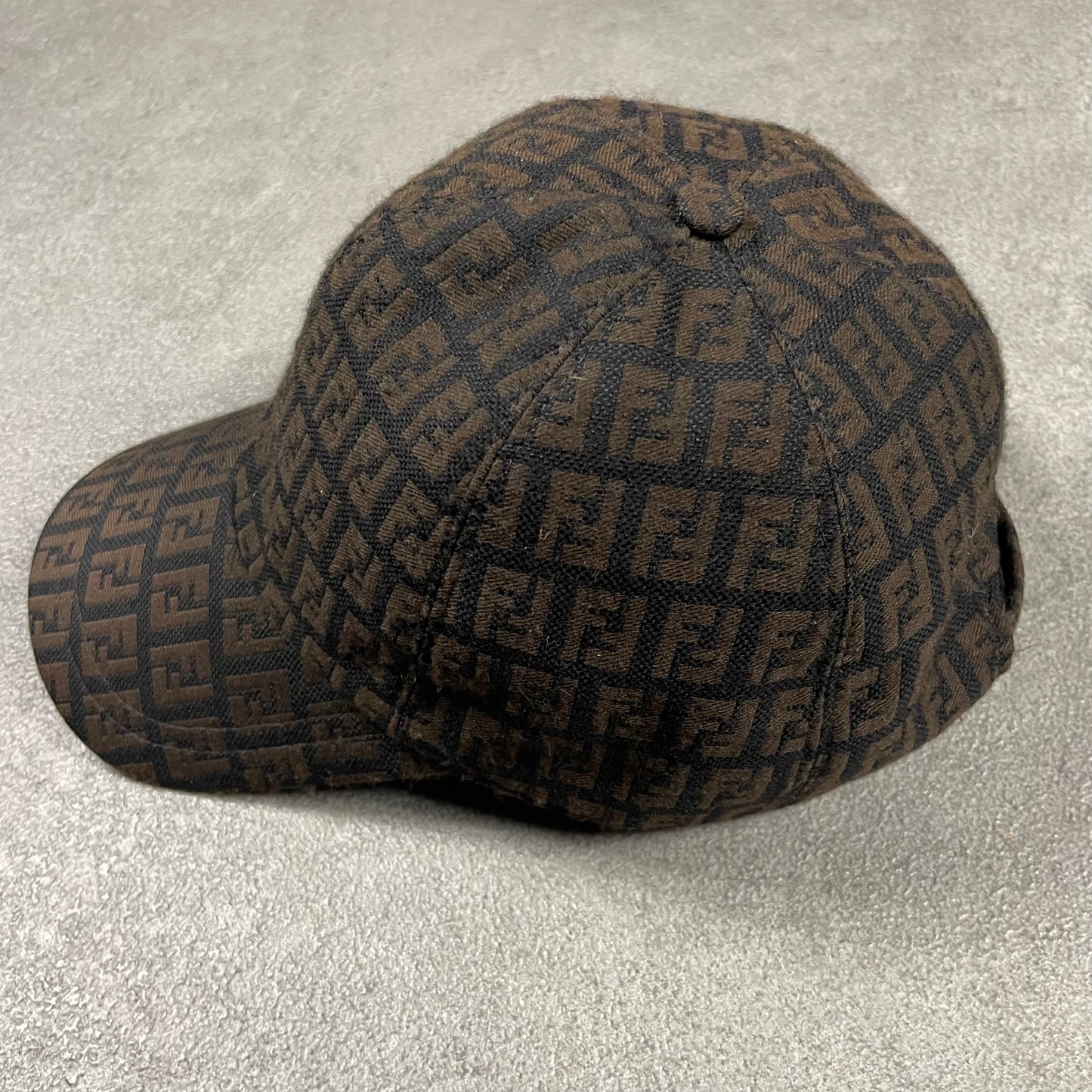 Fendi vintage Cap (L)