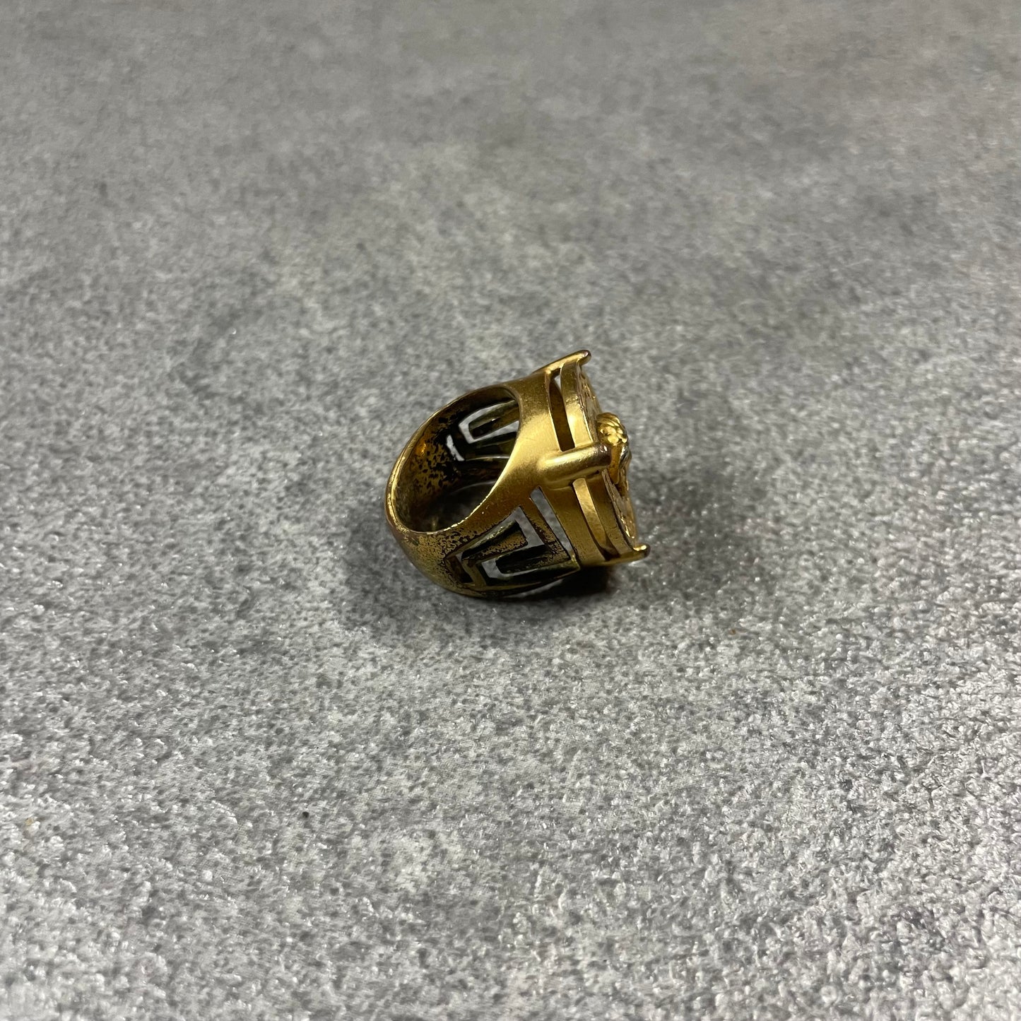 Versace Classic Medusa Ring