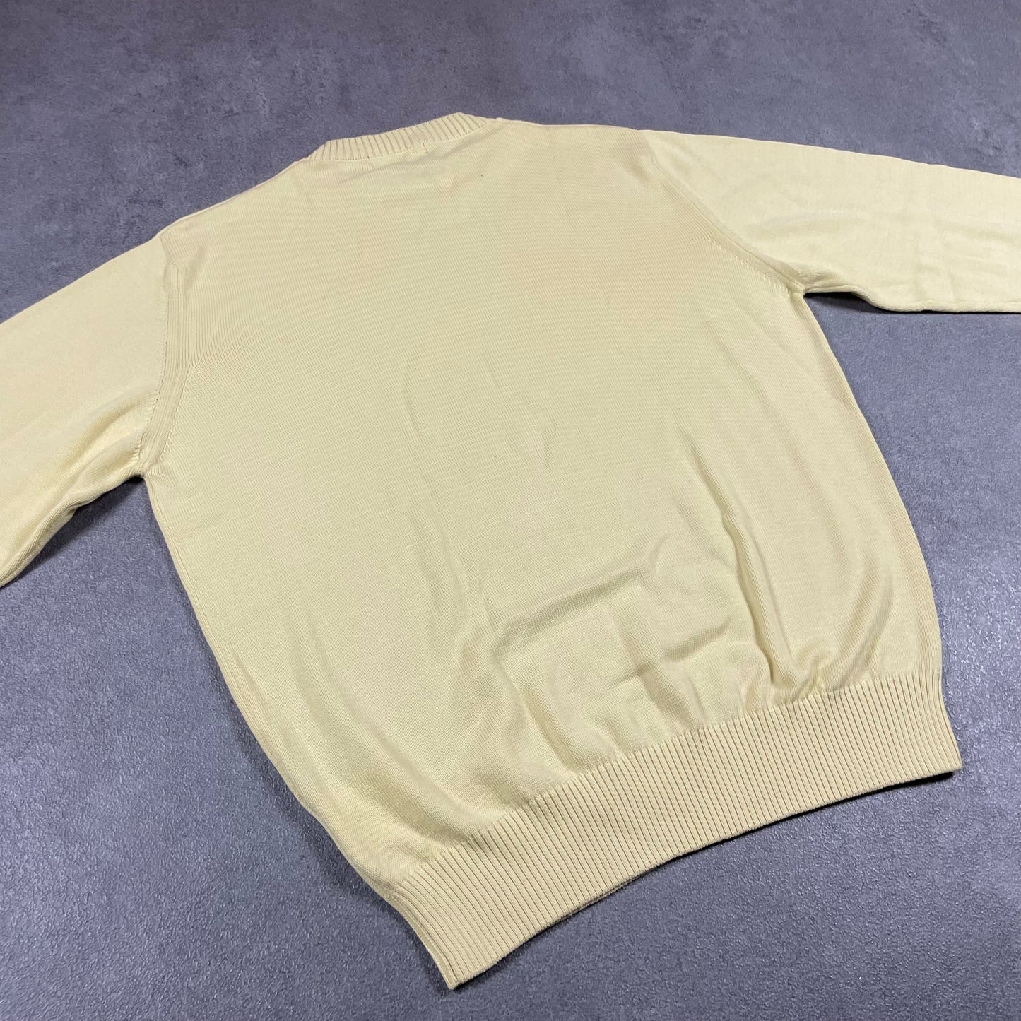 Burberry Crewneck (XL)
