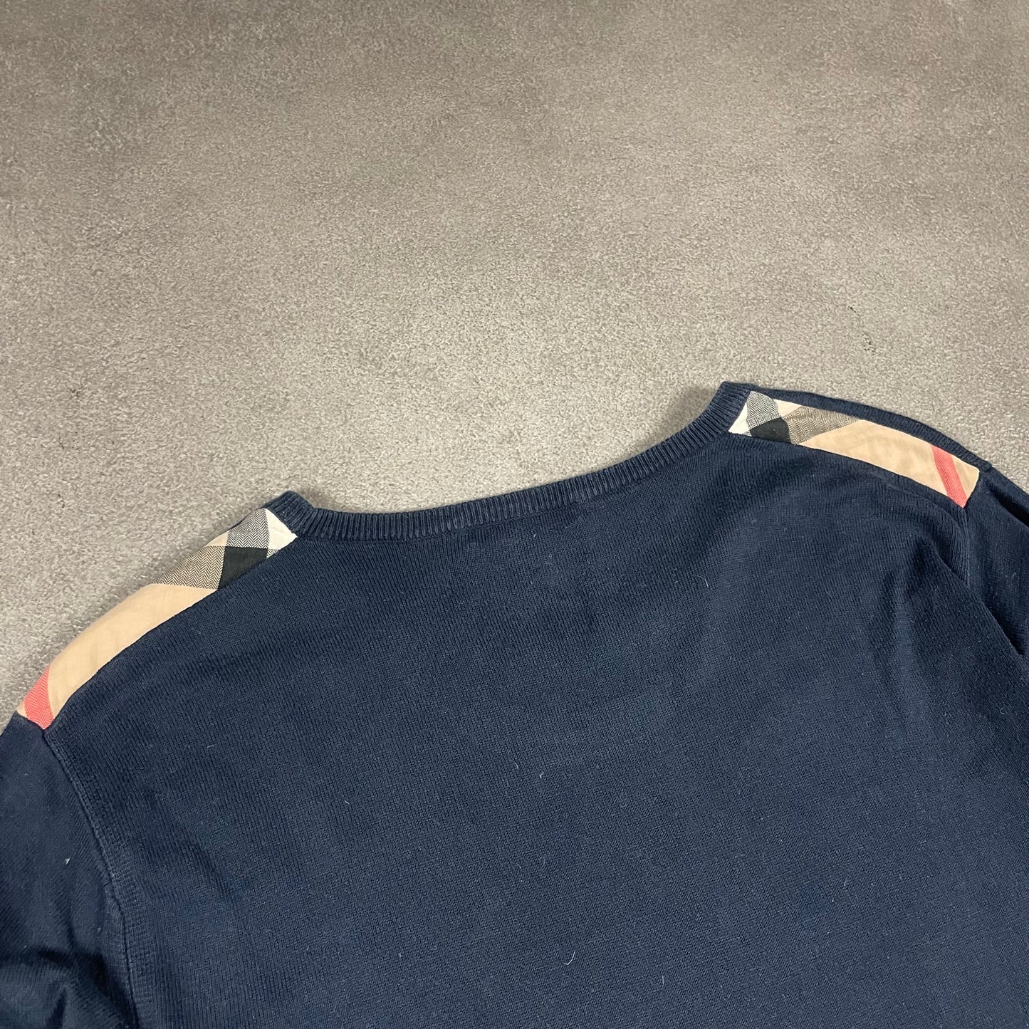 Burberry Crewneck (XL)