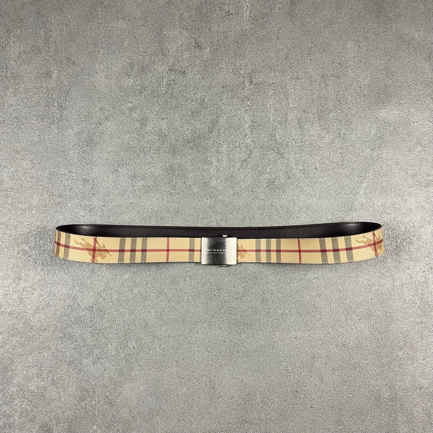 Burberry vintage belt (105)
