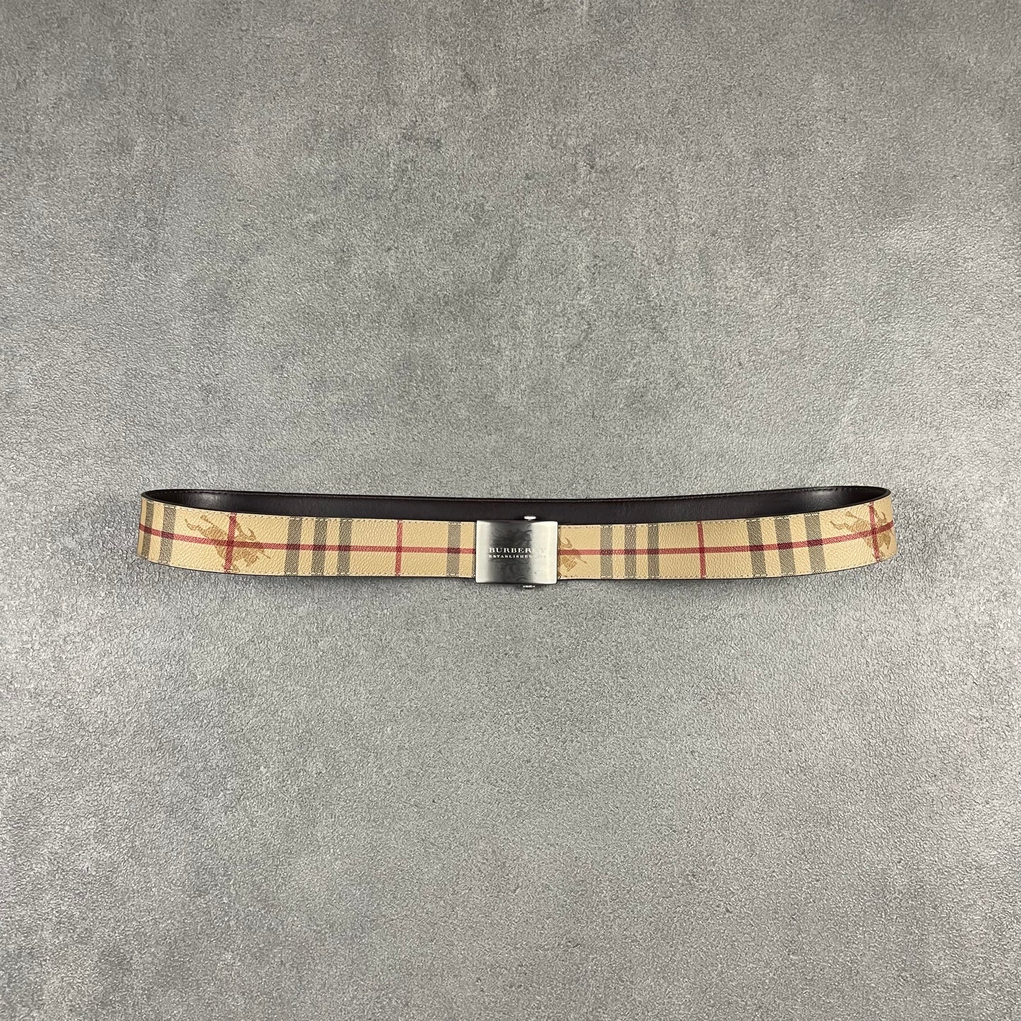 Burberry vintage belt (105)