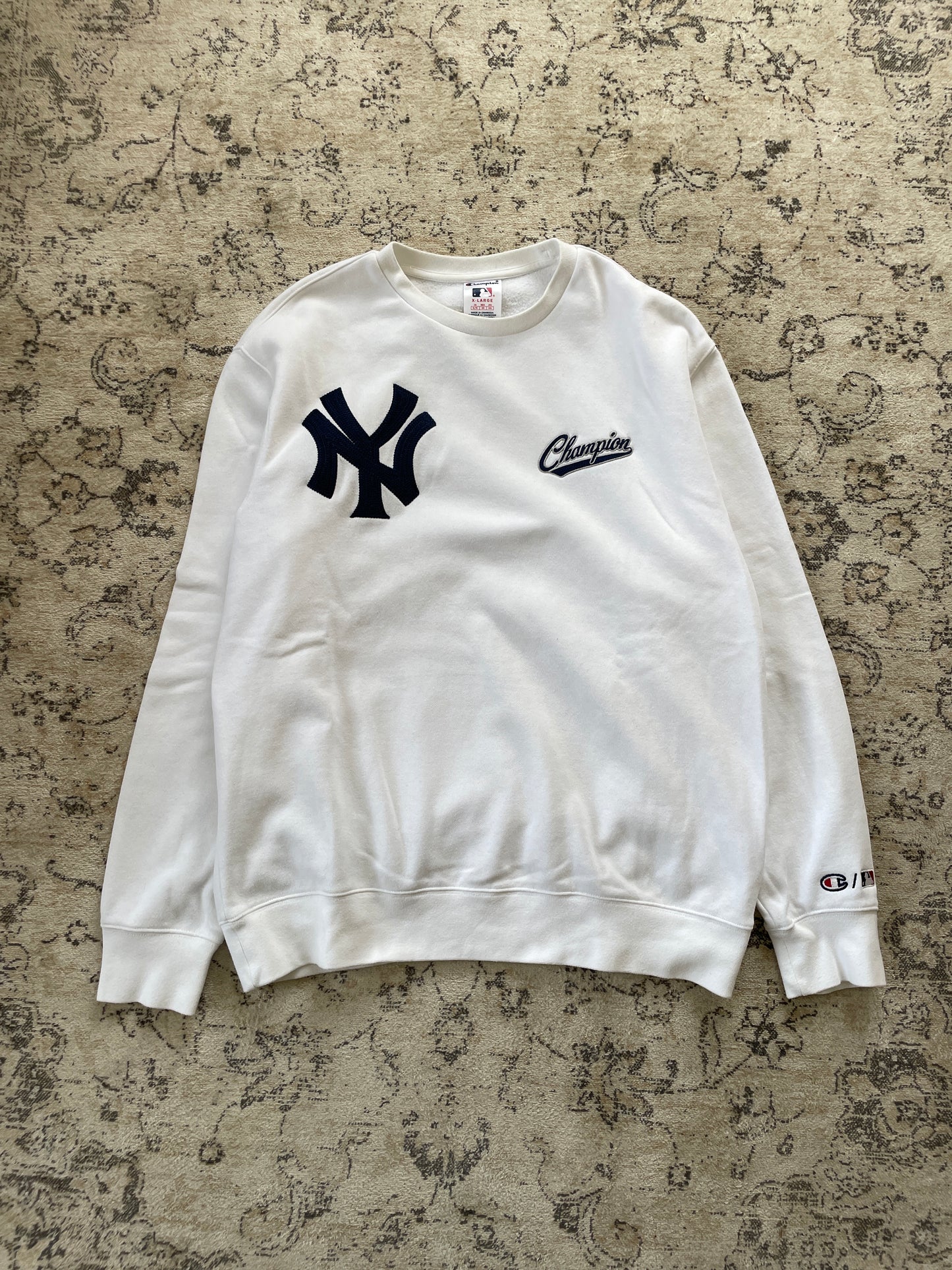 New York Yankee Crewneck (XL)
