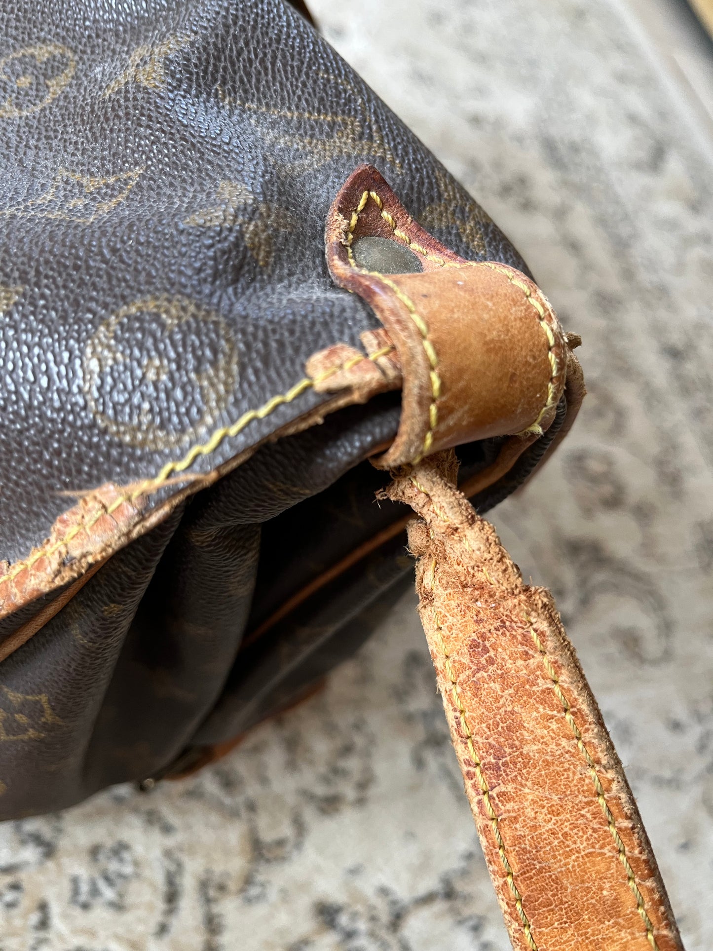 Louis Vuitton Saumur 45