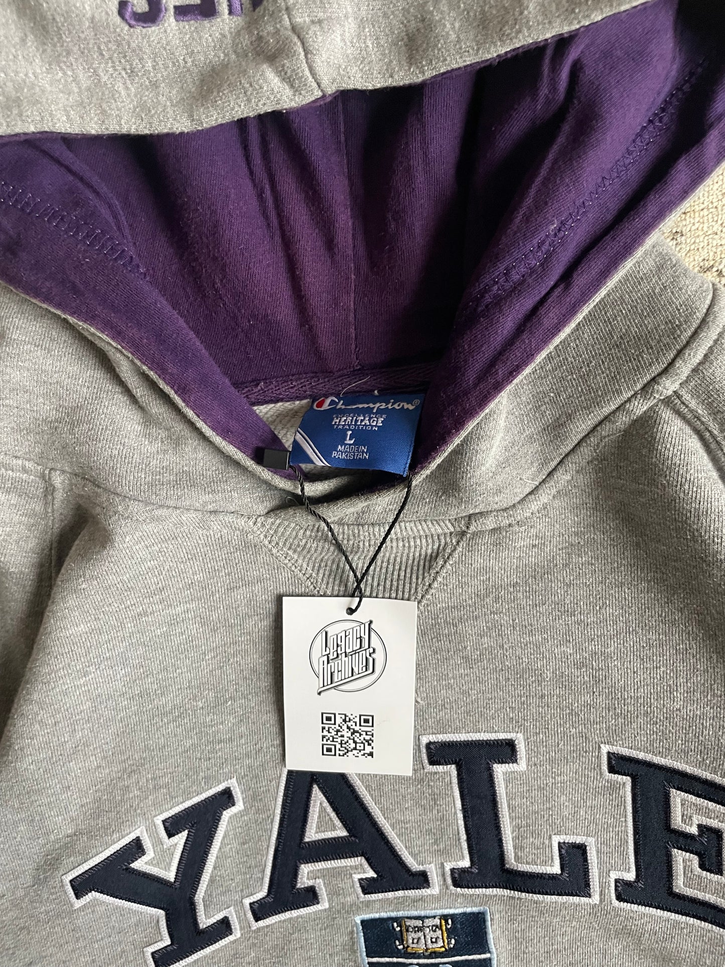 Champion x YALE Hoodie (L)